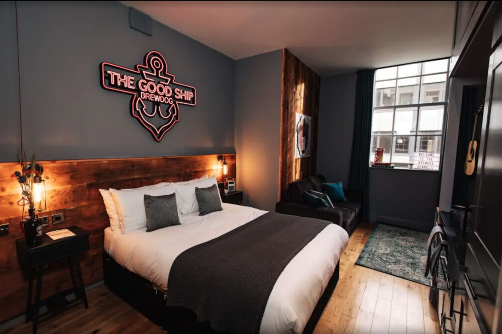 4* BrewDog Aberdeen hotel stays with shower beer fridge💦🍺